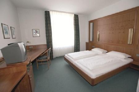Gasthaus Zum Engel Hotel Rastatt Room photo